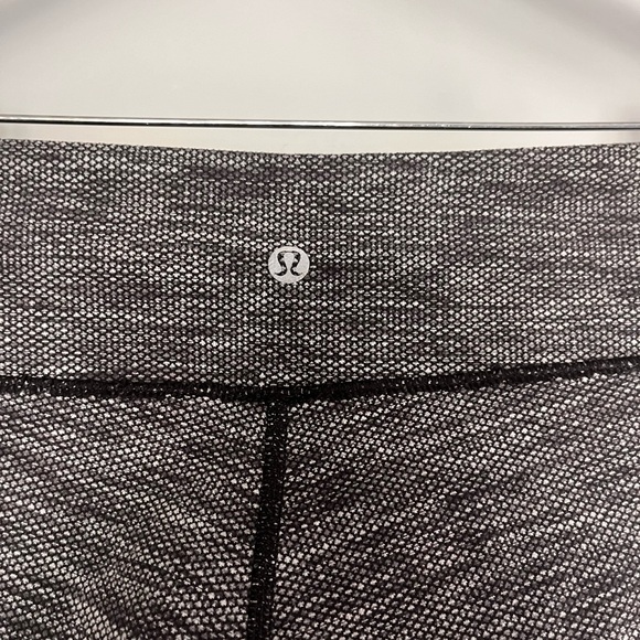 Lululemon Capri leggings - Picture 7 of 11